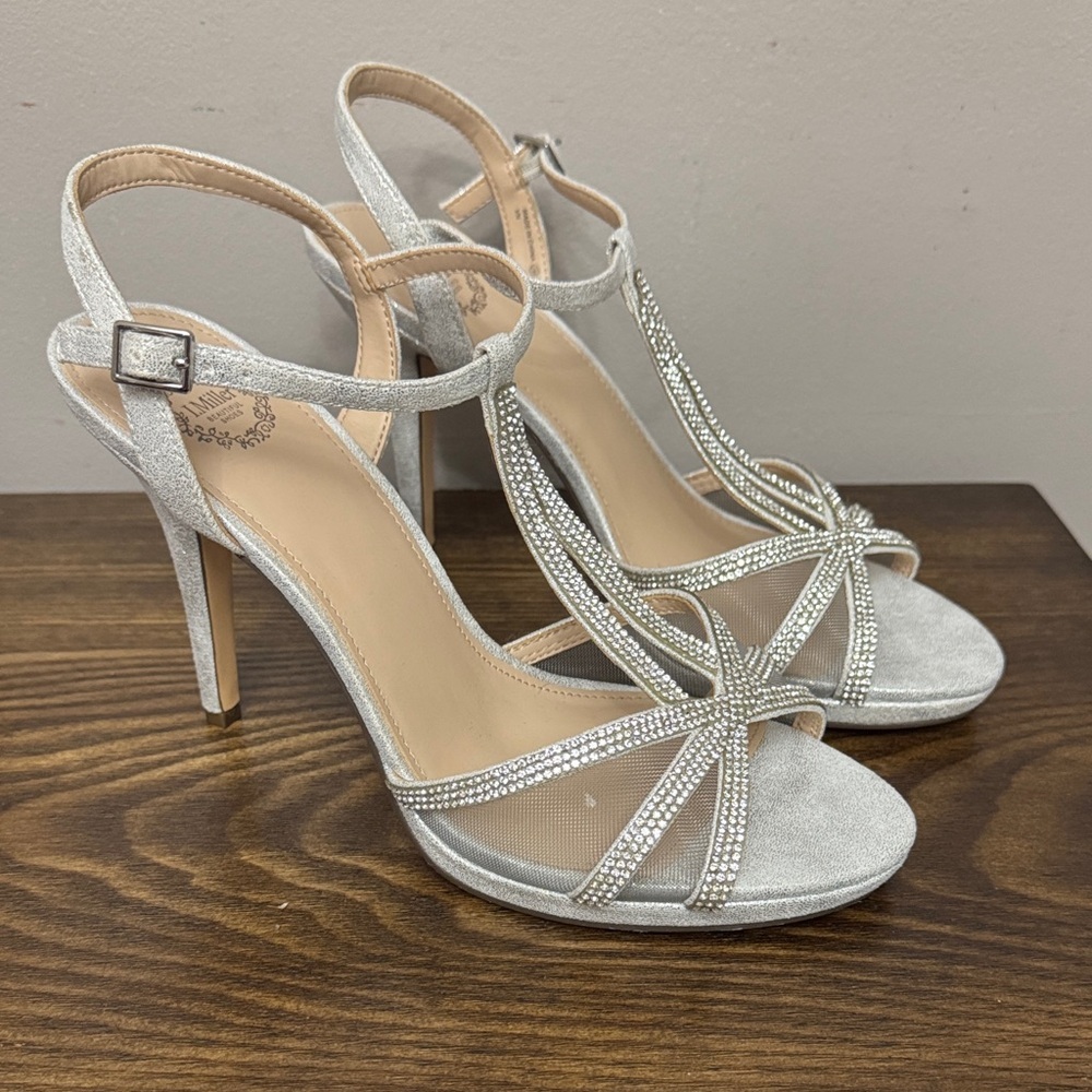 NEW Elegant Silver Rhinestone Strappy Heels